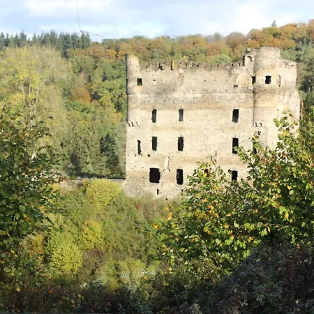 Daeschinger Zweiradparadies 公寓 *